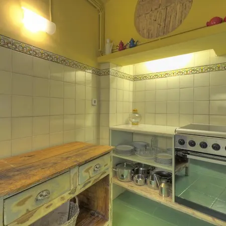 Local In Alfama! Alice Home, Near River Apartman Lisboa