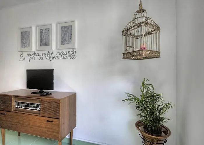 아파트 Local In Alfama! Alice Home, Near River 리스본