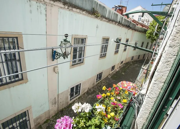 Local In Alfama! Alice Home, Near River 아파트