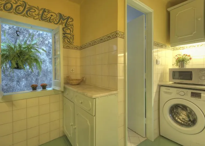 Local In Alfama! Alice Home, Near River 아파트 *