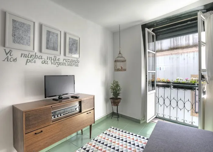 아파트 Local In Alfama! Alice Home, Near River 리스본