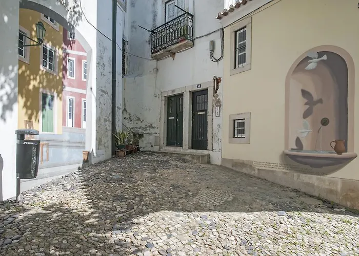 Local In Alfama! Alice Home, Near River *
